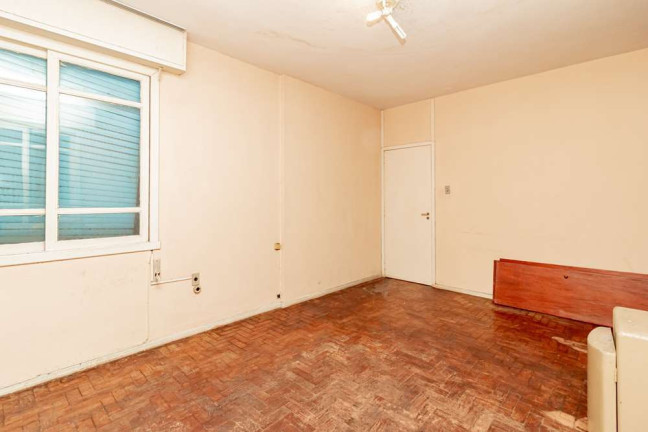 Imagem Casa com 5 Quartos à Venda, em Bom Fim - Porto Alegre Imagem Casa com 5 Quartos à Venda, em Bom Fim - Porto Alegre
