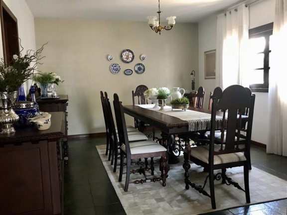 Imagem Casa com 4 Quartos à Venda, 342 m² em Centro - Concórdia Imagem Casa com 4 Quartos à Venda, 342 m² em Centro - Concórdia