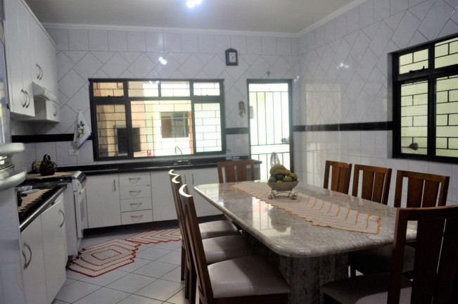 Imagem Casa com 3 Quartos à Venda, 180 m² em Alto Boqueirão - Curitiba