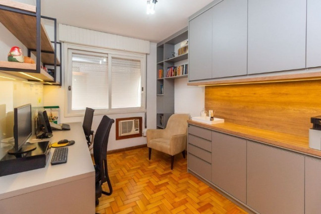 Imagem Apartamento com 3 Quartos à Venda, 93 m² em Petrópolis - Porto Alegre Imagem Apartamento com 3 Quartos à Venda, 93 m² em Petrópolis - Porto Alegre