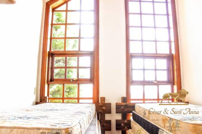 Imagem Casa com 4 Quartos à Venda, 180 m² em Alto Capivari - Campos Do Jordão Imagem Casa com 4 Quartos à Venda, 180 m² em Alto Capivari - Campos Do Jordão