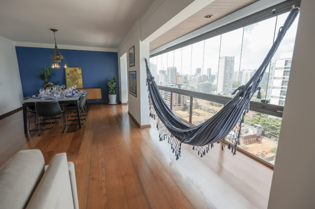 Imagem Imóvel com 3 Quartos à Venda, 227 m² em Cidade Monções - São Paulo Imagem Imóvel com 3 Quartos à Venda, 227 m² em Cidade Monções - São Paulo