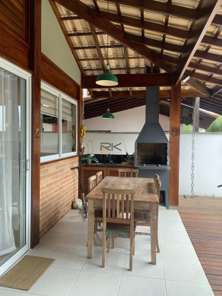 Imagem Casa de Condomínio com 4 Quartos à Venda, 207 m² em Horto Florestal - Ubatuba