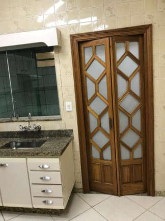 Imagem Sobrado com 2 Quartos à Venda, 174 m² em Pacaembu - São Paulo Imagem Sobrado com 2 Quartos à Venda, 174 m² em Pacaembu - São Paulo