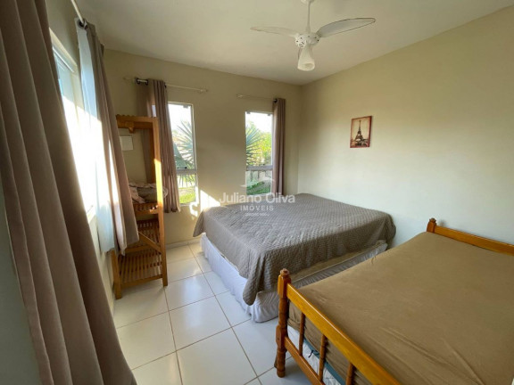 Imagem Casa com 3 Quartos à Venda, 120 m² em Barra Do Sai - Itapoá