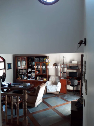 Imagem Casa com 5 Quartos à Venda, 320 m² em Centro - Cabo Frio Imagem Casa com 5 Quartos à Venda, 320 m² em Centro - Cabo Frio
