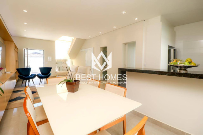 Imagem Casa com 3 Quartos à Venda, 184 m² em Engordadouro - Jundiaí