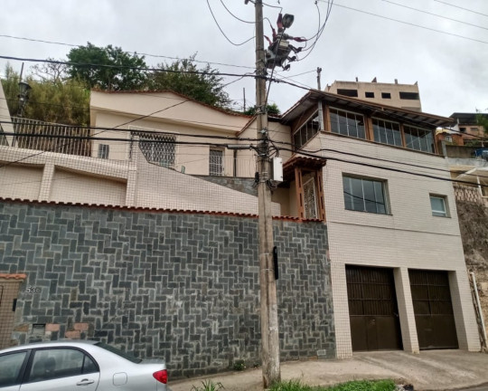 Imóvel com 4 Quartos à Venda, 180 m² em Cruzeiro Do Sul - Juiz De Fora