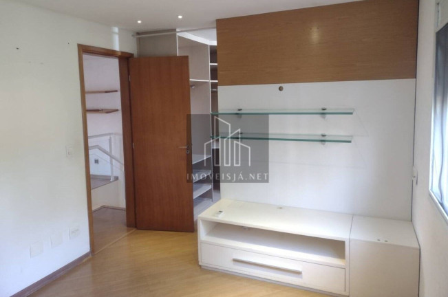 Imagem Casa com 3 Quartos à Venda, 205 m² em Alphaville - Santana De Parnaíba Imagem Casa com 3 Quartos à Venda, 205 m² em Alphaville - Santana De Parnaíba