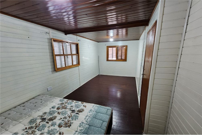 Imagem Casa com 3 Quartos à Venda, em Olaria - Canoas Imagem Casa com 3 Quartos à Venda, em Olaria - Canoas