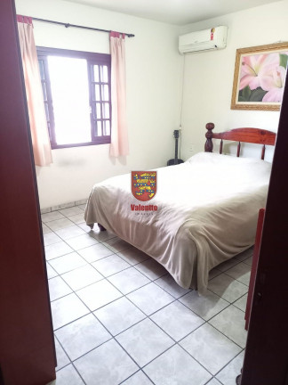 Imagem Casa com 3 Quartos à Venda, 364 m² em Areias - São José Imagem Casa com 3 Quartos à Venda, 364 m² em Areias - São José