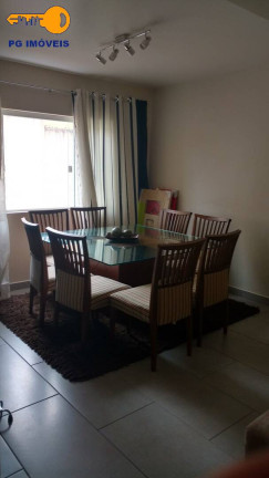 Imagem Sobrado com 3 Quartos à Venda, 206 m² em Agua Verde - Curitiba