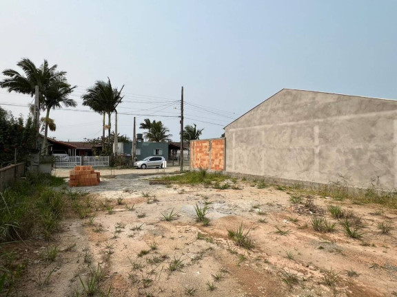 Imagem Casa com 1 Quarto à Venda, 65 m² em Centro - Balneário Barra Do Sul Imagem Casa com 1 Quarto à Venda, 65 m² em Centro - Balneário Barra Do Sul