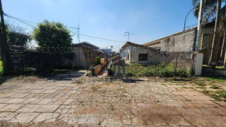 Terreno à Venda, 721 m² em Boqueirão - Curitiba