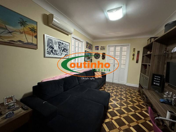 Imagem Casa com 4 Quartos à Venda, 200 m² em Tijuca - Rio De Janeiro Imagem Casa com 4 Quartos à Venda, 200 m² em Tijuca - Rio De Janeiro