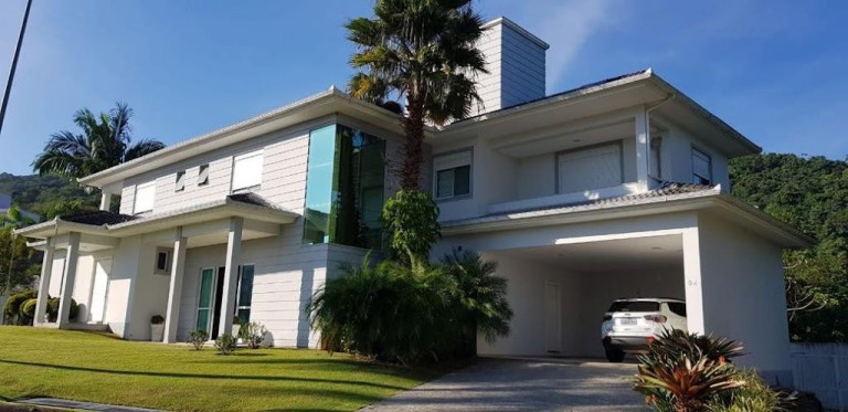Imagem Casa de Condomínio com 4 Quartos à Venda, 400 m² em Córrego Grande - Florianópolis