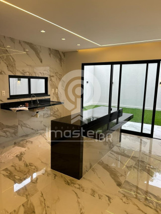 Imagem Casa com 5 Quartos à Venda, em Maraponga - Fortaleza Imagem Casa com 5 Quartos à Venda, em Maraponga - Fortaleza
