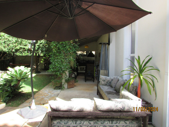 Imagem Casa com 3 Quartos à Venda, 300 m² em Granja Viana - Cotia Imagem Casa com 3 Quartos à Venda, 300 m² em Granja Viana - Cotia