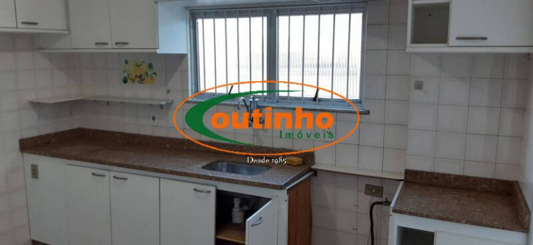 Imagem Apartamento com 2 Quartos à Venda, 86 m² em Tijuca - Rio De Janeiro Imagem Apartamento com 2 Quartos à Venda, 86 m² em Tijuca - Rio De Janeiro