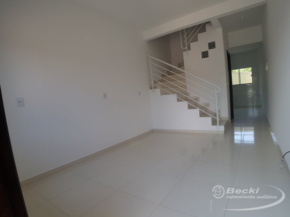 Imagem Casa com 2 Quartos para Alugar, 69 m² em Vila Nova - Joinville Imagem Casa com 2 Quartos para Alugar, 69 m² em Vila Nova - Joinville