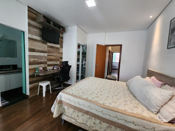 Imagem Casa com 3 Quartos à Venda, 140 m² em Cabral - Contagem Imagem Casa com 3 Quartos à Venda, 140 m² em Cabral - Contagem