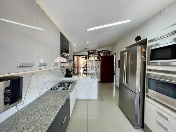 Imagem Casa com 4 Quartos à Venda, 200 m² em Serrano - Belo Horizonte Imagem Casa com 4 Quartos à Venda, 200 m² em Serrano - Belo Horizonte