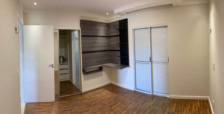 Imagem Casa com 3 Quartos à Venda, em Chácara Ondas Verdes - Cotia Imagem Casa com 3 Quartos à Venda, em Chácara Ondas Verdes - Cotia