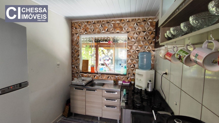 Imagem Casa com 2 Quartos à Venda, 200 m² em Espinheiros - Itajaí Imagem Casa com 2 Quartos à Venda, 200 m² em Espinheiros - Itajaí