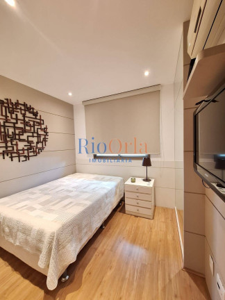 Imagem Apartamento com 3 Quartos à Venda, 132 m² em Barra Da Tijuca - Rio De Janeiro