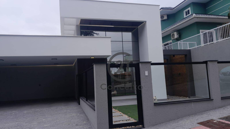 Imagem Casa com 3 Quartos à Venda, 202 m² em Cidade Universitária Pedra Branca - Palhoça