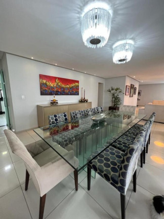 Imagem Imóvel com 4 Quartos à Venda, 226 m² em Casa Forte - Recife Imagem Imóvel com 4 Quartos à Venda, 226 m² em Casa Forte - Recife