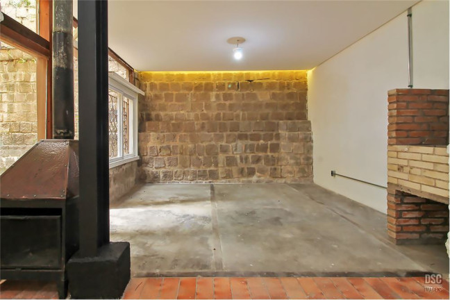 Imóvel com 2 Quartos à Venda,  em Auxiliadora - Porto Alegre