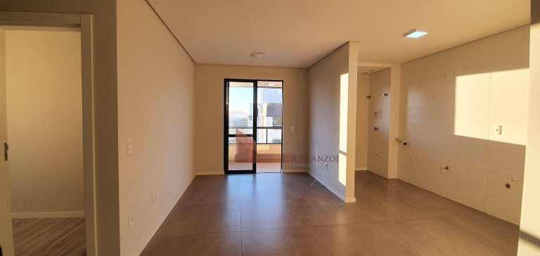 Apartamento com 2 Quartos para Alugar, 70 m² em São João - Itajaí