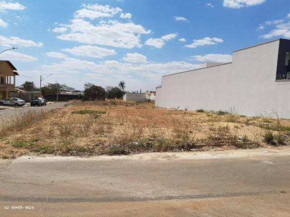 Terreno à Venda, 525 m² em Setor Faiçalville - Goiânia