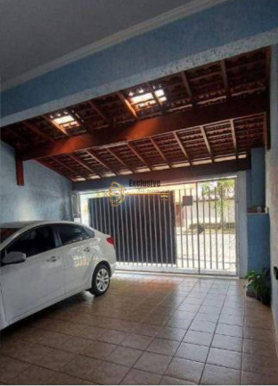 Imagem Casa com 3 Quartos à Venda, 220 m² em Vila Pires - Santo André