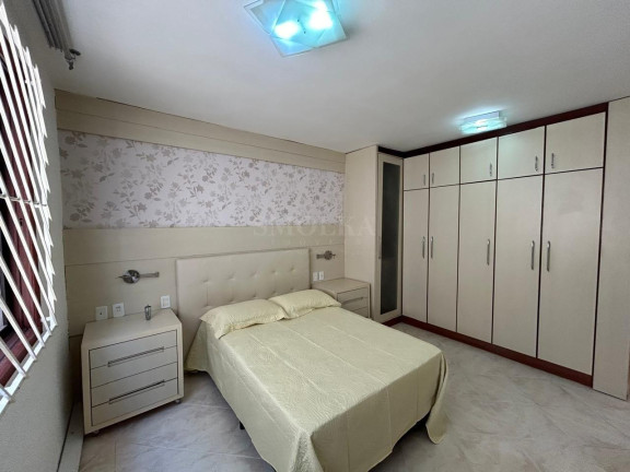 Imagem Casa com 3 Quartos à Venda, 195 m² em Itacorubi - Florianópolis Imagem Casa com 3 Quartos à Venda, 195 m² em Itacorubi - Florianópolis