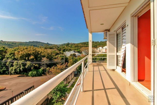 Casa de Condomínio com 3 Quartos à Venda, 205 m² em Vila Nova - Porto Alegre