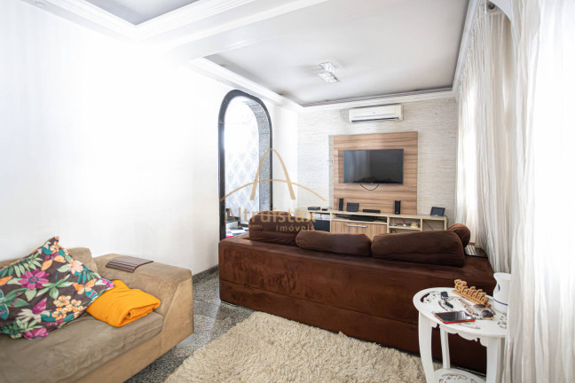 Imagem Casa com 4 Quartos à Venda, 511 m² em Vila Yolanda - Osasco
