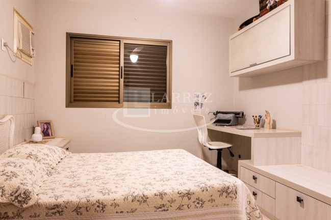 Imagem Imóvel com 4 Quartos à Venda, 200 m² em Jardim São Luiz - Ribeirão Preto Imagem Imóvel com 4 Quartos à Venda, 200 m² em Jardim São Luiz - Ribeirão Preto