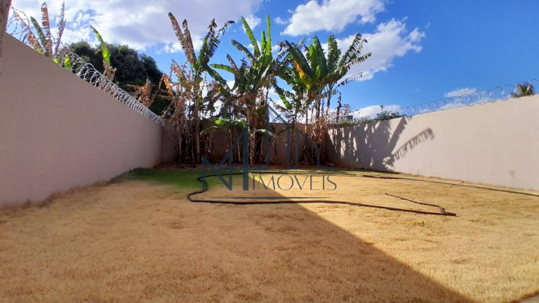 Imagem Sobrado com 3 Quartos à Venda, 358 m² em Jardim Helvécia - Aparecida De Goiânia Imagem Sobrado com 3 Quartos à Venda, 358 m² em Jardim Helvécia - Aparecida De Goiânia