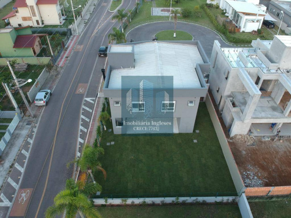 Imagem Casa com 3 Quartos à Venda, 212 m² em São João Do Rio Vermelho - Florianópolis Imagem Casa com 3 Quartos à Venda, 212 m² em São João Do Rio Vermelho - Florianópolis