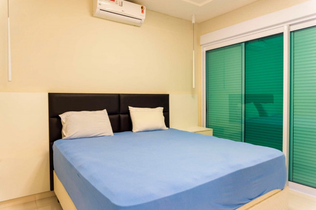 Imagem Casa com 6 Quartos à Venda, em Riviera - Bertioga Imagem Casa com 6 Quartos à Venda, em Riviera - Bertioga