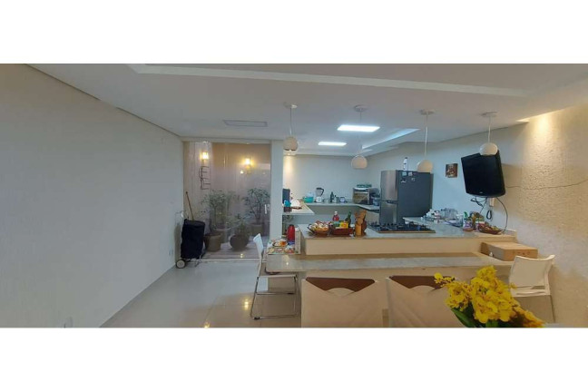 Imagem Casa com 4 Quartos à Venda,  em Cambuci - São Paulo