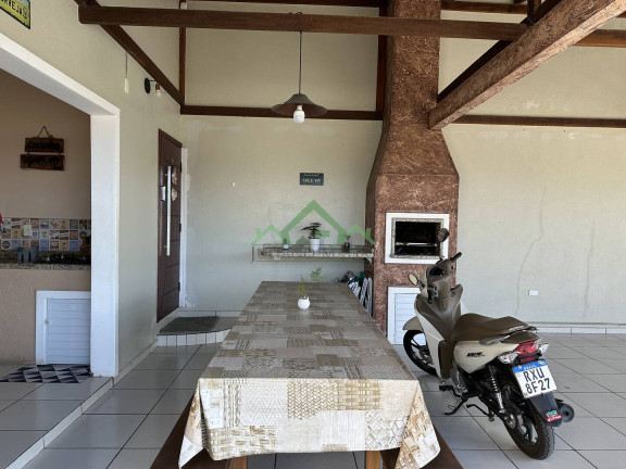 Imagem Sobrado com 3 Quartos à Venda, 250 m² em Centro - Balneário Barra Do Sul