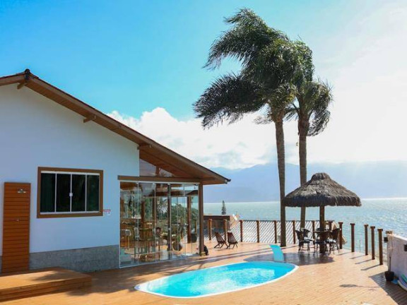 Imagem Casa com 3 Quartos à Venda, 550 m² em Ribeirão Da Ilha - Florianópolis Imagem Casa com 3 Quartos à Venda, 550 m² em Ribeirão Da Ilha - Florianópolis