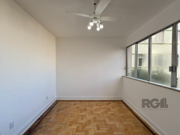 Imagem Imóvel com 3 Quartos à Venda, 170 m² em Centro Histórico - Porto Alegre Imagem Imóvel com 3 Quartos à Venda, 170 m² em Centro Histórico - Porto Alegre