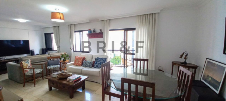 Apartamento com 3 Quartos à Venda, 117 m² em Moema - São Paulo