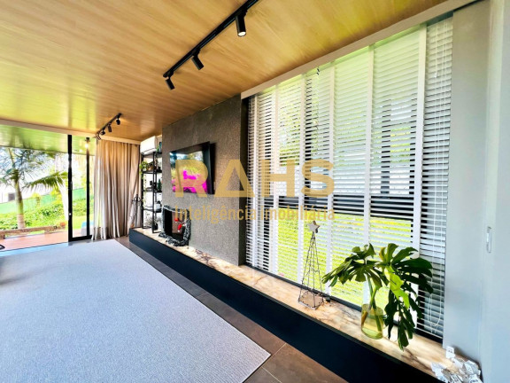 Imagem Casa com 3 Quartos à Venda, 294 m² em América - Joinville Imagem Casa com 3 Quartos à Venda, 294 m² em América - Joinville