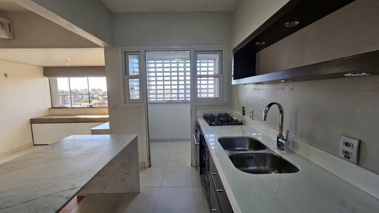 Imagem Imóvel com 2 Quartos à Venda,  em Passo Da Areia - Porto Alegre