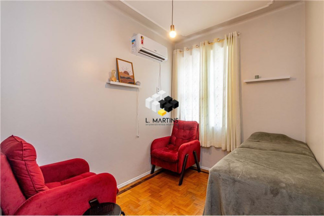 Imagem Casa com 4 Quartos à Venda, 98 m² em Petrópolis - Porto Alegre Imagem Casa com 4 Quartos à Venda, 98 m² em Petrópolis - Porto Alegre